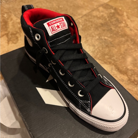 Converse men’s Black and Red High-Tops - Picture 1 of 5